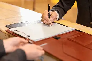 快递虚假发货是什么法律