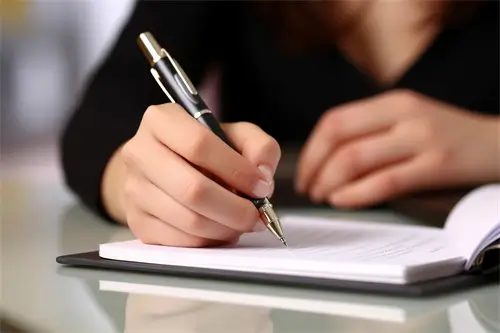 踢足球的法律人叫什么